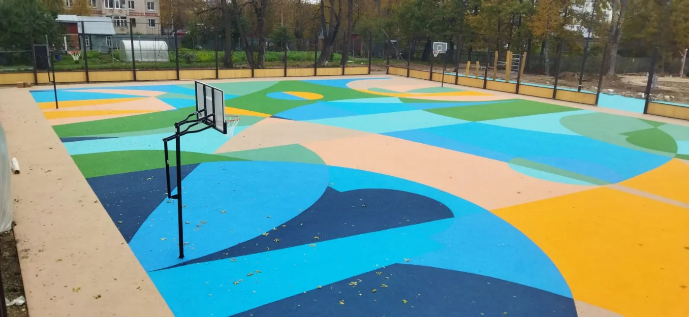 Multicoloured EPDM basketball court