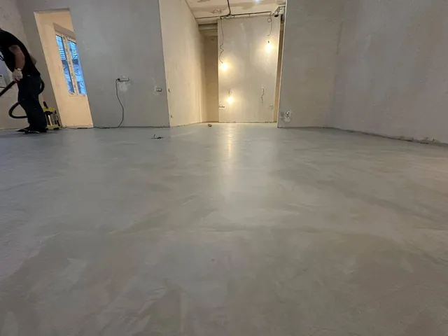 Matt loft floor in an apartment, photo 2