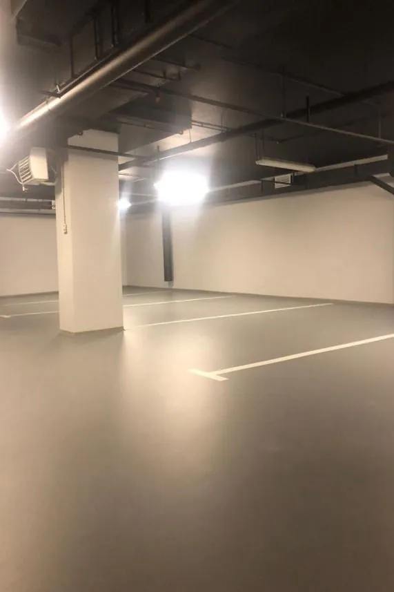 Residential car park, photo 3