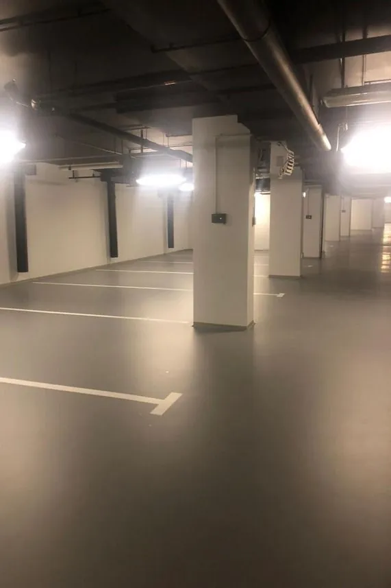 Residential car park, photo 4