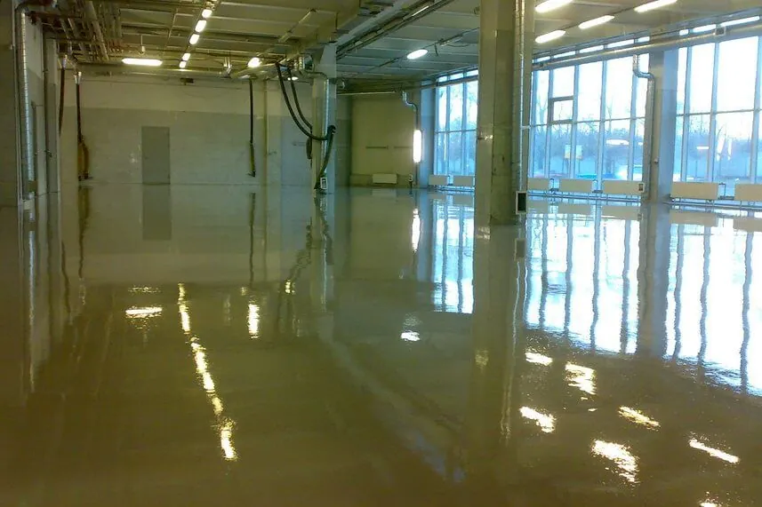 Warehouse with antistatic floor, photo 2